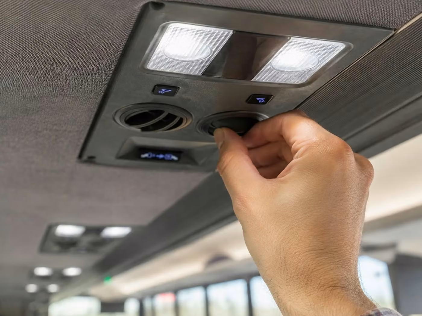 greenfield 18 passenger minibus climate control