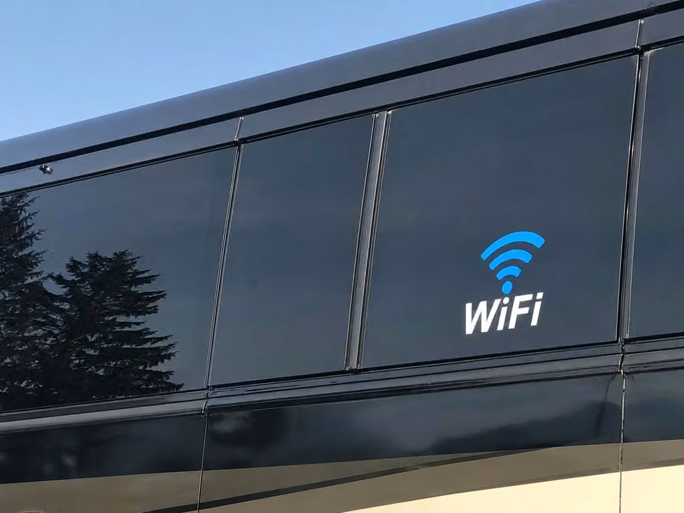 greenfield 18 passenger minibus wifi