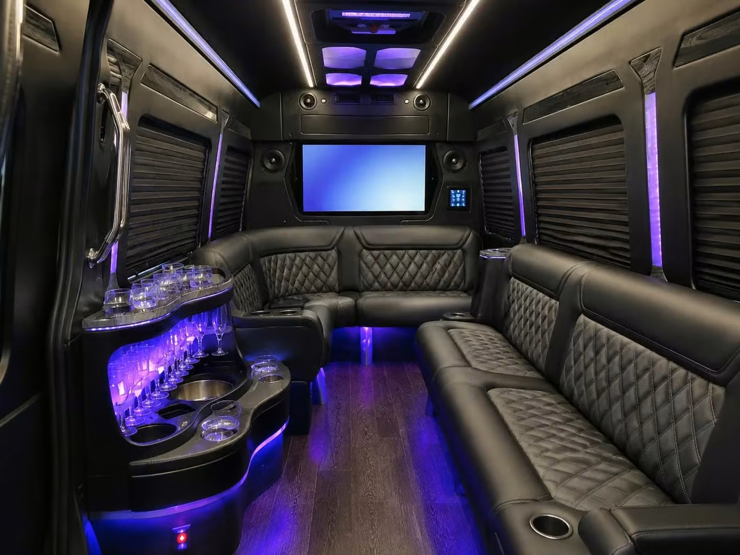 greenfield pre prom photo shoot and dinner transfer shuttles in greenfield